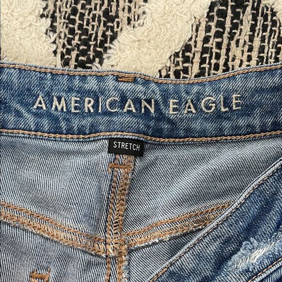 American Eagle Outfitters Ripped Mom Denim Shorts Stretch High Rise Size 8 - Picture 2 of 5